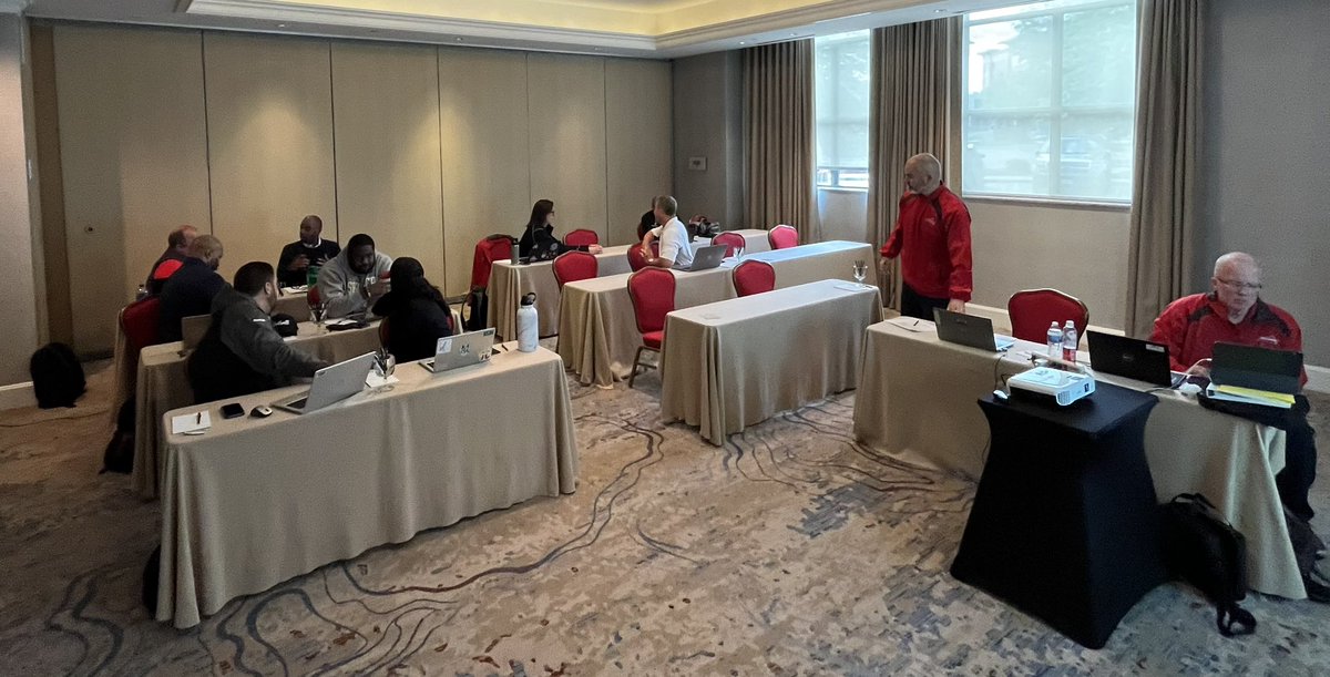 Hello_Newman00's tweet photo. #VACONF23 finally started today with our first @NIAAA9100 #LTCs offerings.  These #AthleticAdministrators took the #LevelUpVA challenge and choose to better themselves and communities!  #BTTY #Seek #Grow #Be https://t.co/eu1SgEdftE