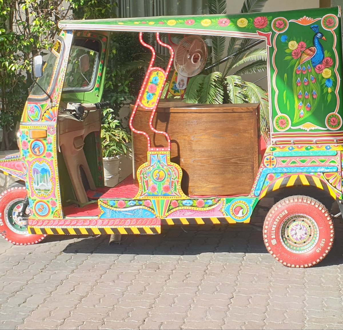 navift's tweet photo. Islamabadi elite celebrates rickshaw art as their culture but does not allow rickshaws to operate in Islamabad.
Very Islamabadi thing! https://t.co/7uLRvvHUf4