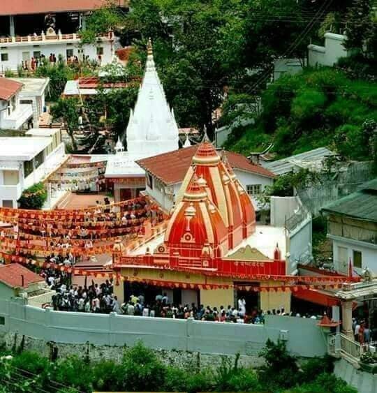 NeemKaroliiBaba's tweet photo. कैंची धाम को प्रभु धाम समझकर जाइये, पिकनिक मनाने के उद्देश्य से मत जाइये।
जिस तरह घर के मंदिर को साफ रखते है उसी तरह कैंची धाम को भी साफ बना कर रखिये।

जय गुरूदेव
जय नीब करौरी महाराज
👏🏻 https://t.co/XFEr2tbgIz