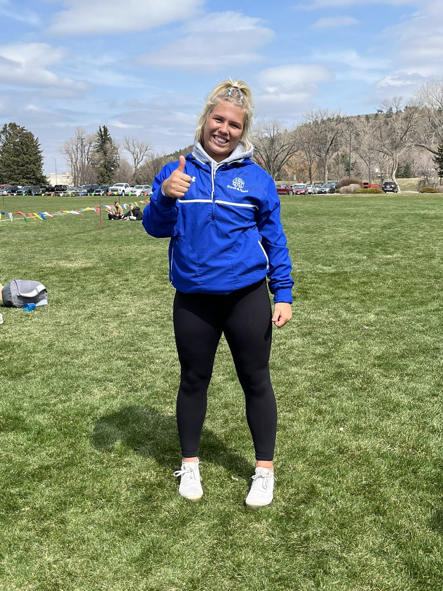 State Record! Brynn Nelson does it again! She shatters her own state record in the javelin with a throw of 136-00. Great job Brynn!
