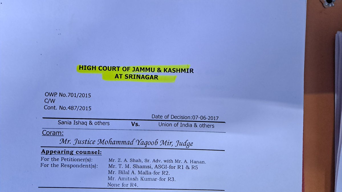 Lobzang2020's tweet photo. Mewar University has the same issue as us but they get a court Judgement on students favor.
In our case,we need some legal help from our #UTadmin to speed up our pending issue in J&K and Ladakh High Court.
@lg_ladakh assured us to solve this issue with the Governor of Rajasthan https://t.co/uOrBkniLHZ