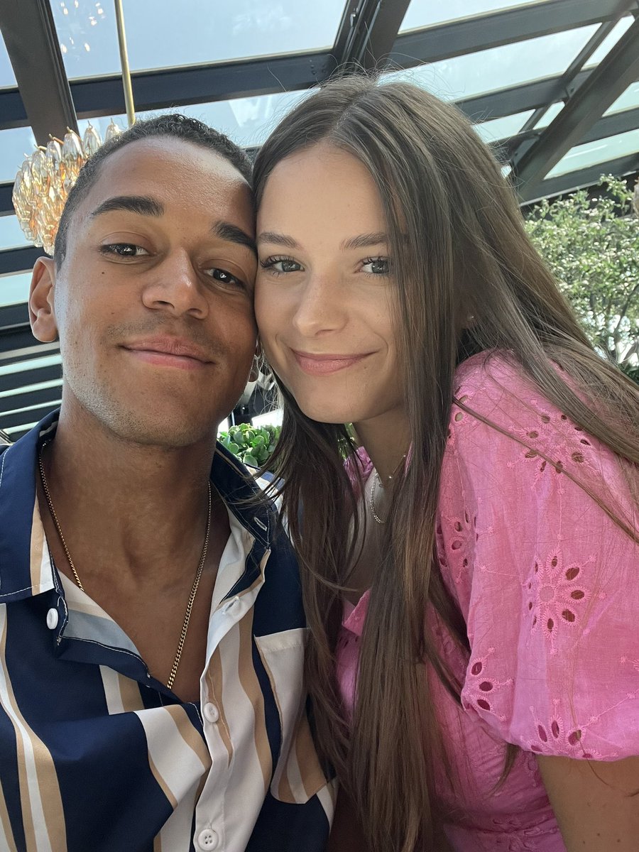 itskierastella's tweet photo. @alixqureshi My fiancé and I would love to!! https://t.co/MdGsy0c4aL https://t.co/PWbhOeL5zv