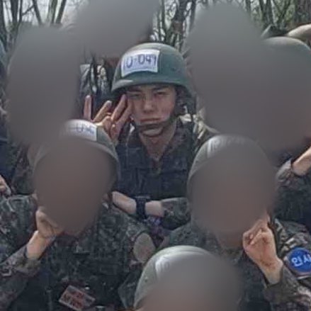 sambakjaa's tweet photo. new photos of minhyuk huhu i'm so proud of you my potato pup soldier 🥹💞 #민혁 https://t.co/xPa7BEQmWy