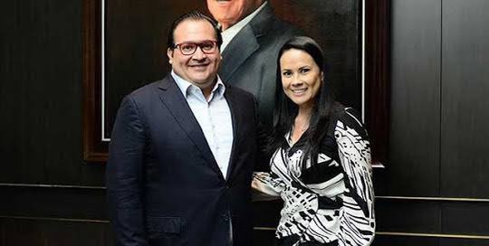 La oposición intenta convencer a los mexiquenses de que votar por Alejandra, es votar algo diferente. 

Por eso no levantan.