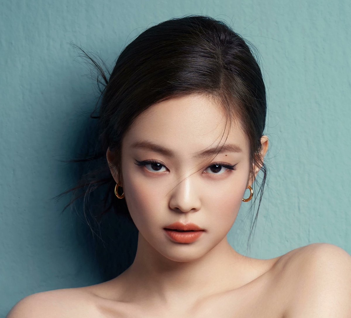 WORLDMUSICAWARD's tweet photo. #TheWeeknd and #BLACKPINK's #JENNIE have reportedly recorded a collab on the soundtrack of HBO's #THEIDOL!❤️‍🔥 https://t.co/KjOYXvFo4w