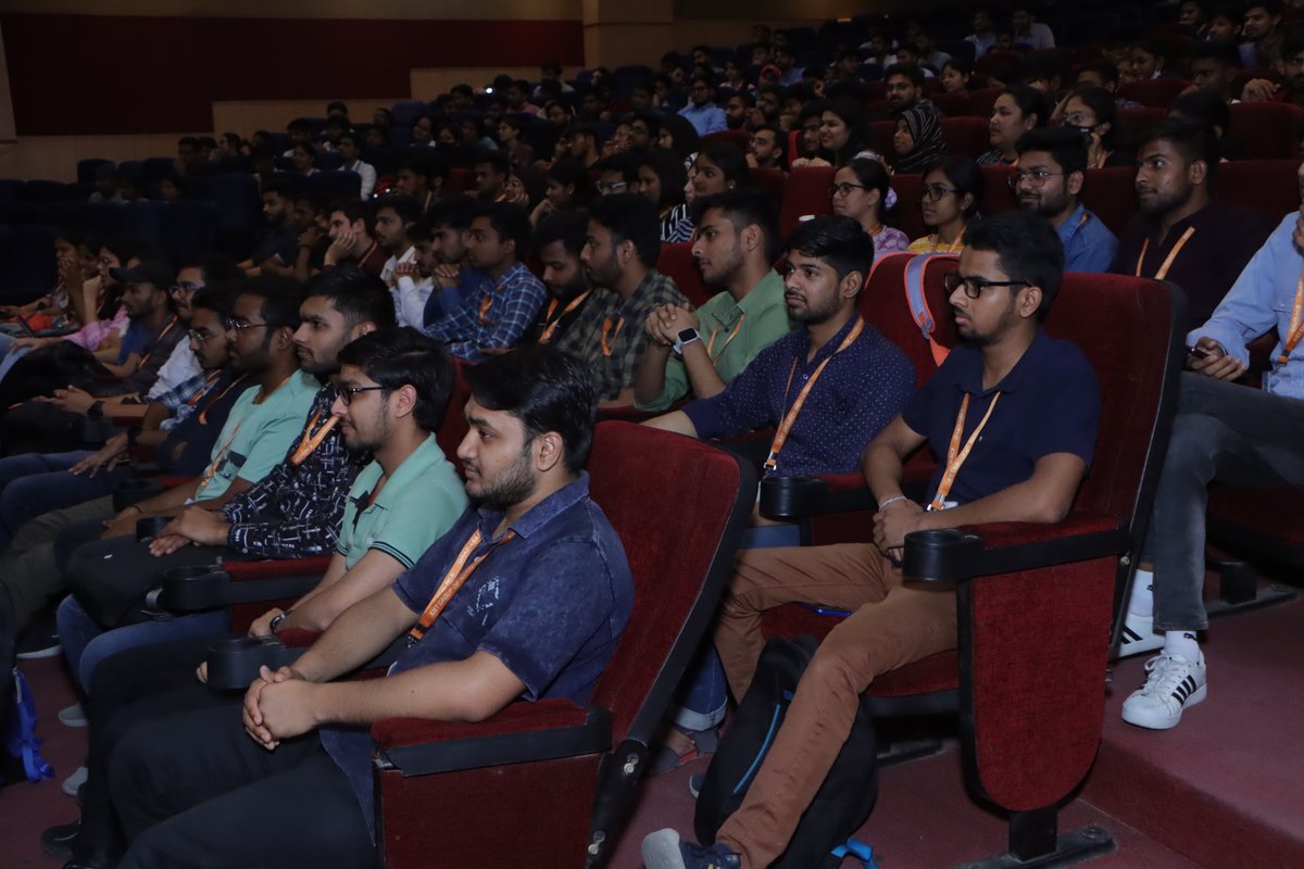 Kiet_edu's tweet photo. The #HSS_Department(#Training_Wing) organized a #Guest_Talk by #KIET_Alumna and member of the #Amazon #workforce, Ms. #Surbhi_Jain on ‘#Path_to_Success-#Work_Ethics and Power Skills' on 21 April.
#kiet_group_of_institutions #KIETGZB #kietengineeringcollege #KIET #AKTU #AICTE https://t.co/jcZfEJ02eS