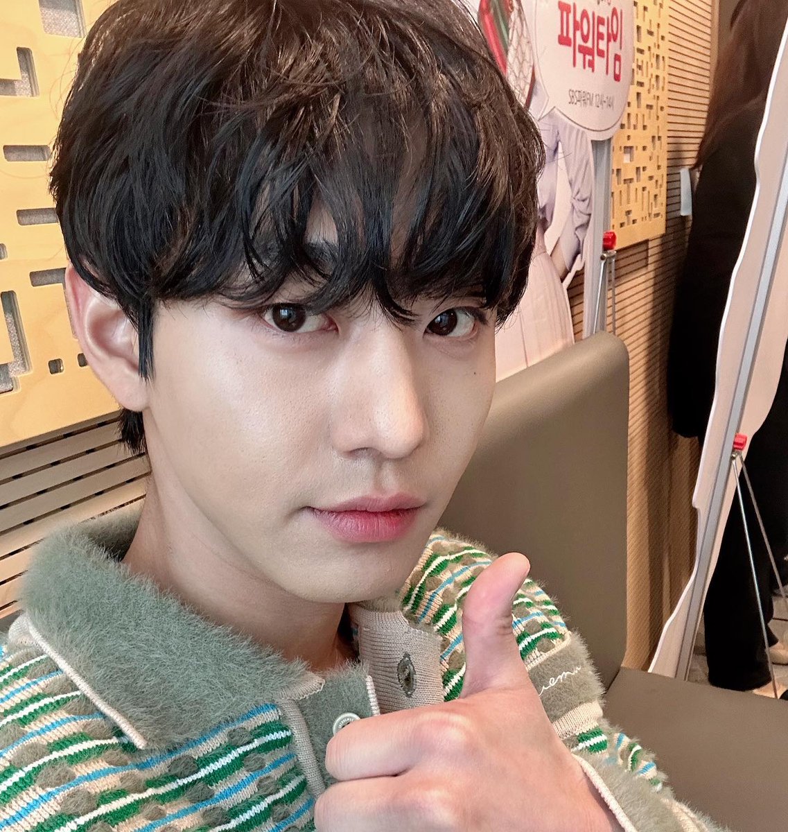 ahnhyoseop_fans's tweet photo. [23.04.26] #AHNHYOSEOP and #LEESUNGKYUNG at the Choi Hwa Jung Power Time FM ❤

#DrRomantic3 #낭만닥터김사부3 https://t.co/tf8aZ4vyAu