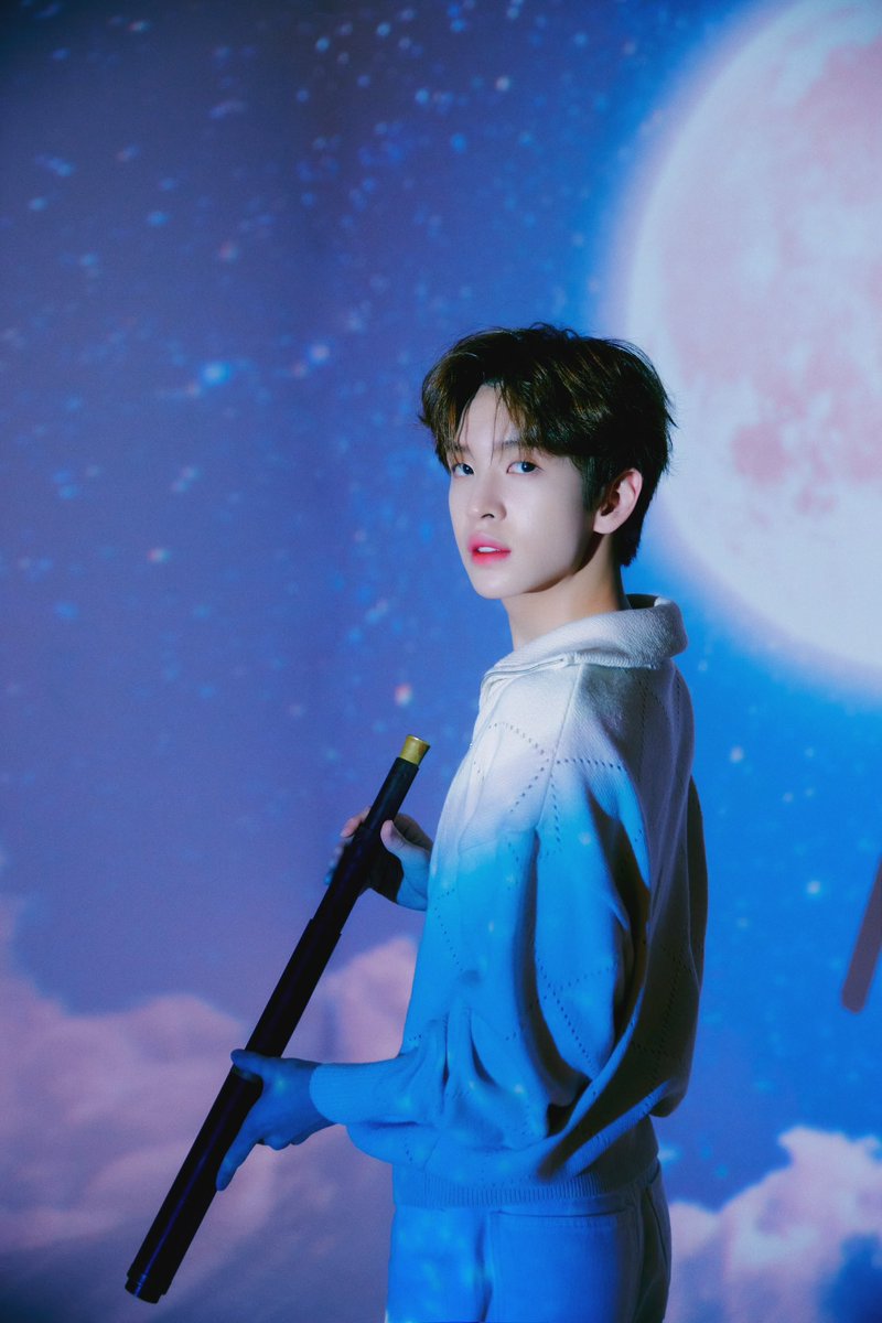 sparky_crvt's tweet photo. To the best penguin lover, Allen Ma.
Have the happiest birthday today!! I pray for your health, happiness, successful and stable career path in this industry. I love you so so much.
PENGLLEN BOY DAY
#런이의_따스한_25번째_생일
#To_My_Spring_ALLEN
@CRAVITY_twt @CRAVITYstarship https://t.co/j7hWimVPdF