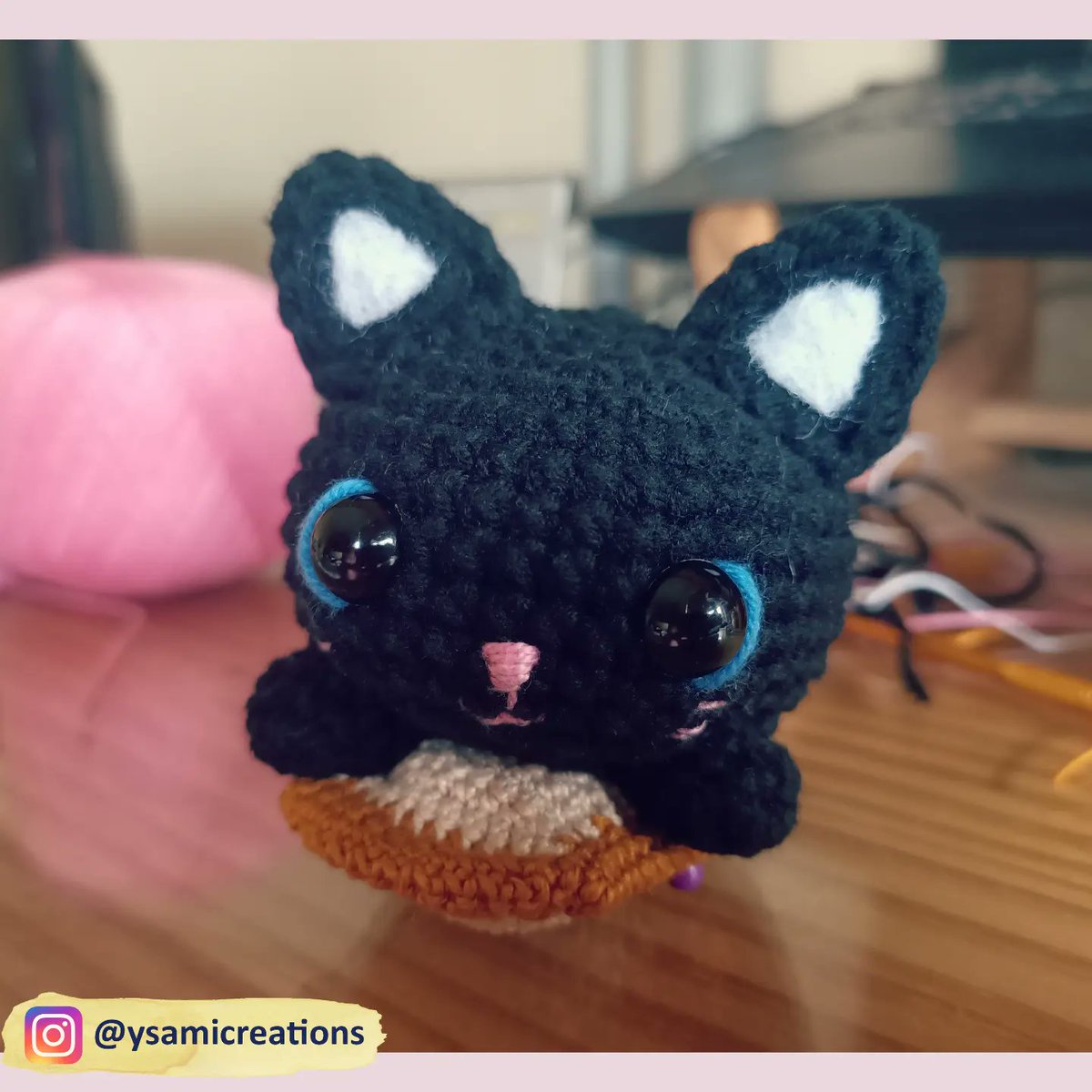 LMShatner's tweet photo. Here's a recent project I made for a friend! Its a simple Black Cat with a piece of bread, around 3 inches tall.

Been a long time since I've last made anything. I enjoyed learning new techniques in making this project.

#crochet #amigurumi #yarn #cute #doll #plush #crochetcat https://t.co/acJ6u67P7l