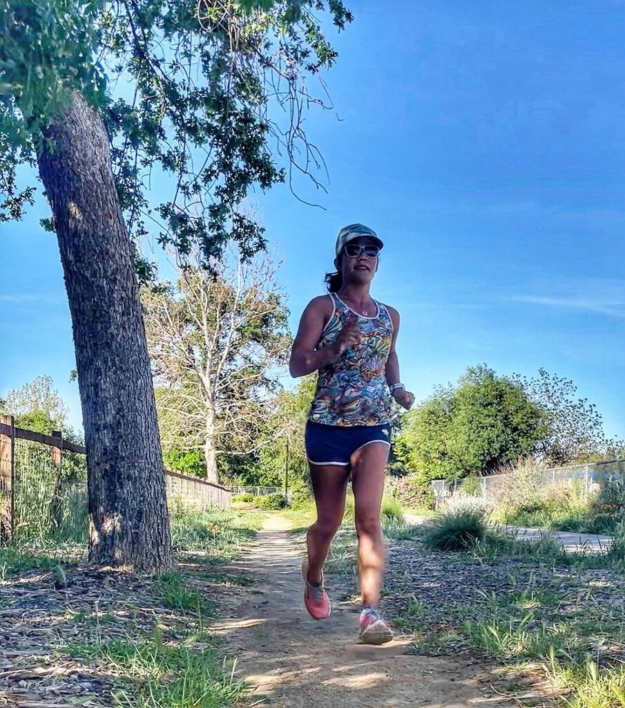 runhikenplay's tweet photo. Got in 5.5 running miles today! 3.5 miles in the morning and another 2 during my youngest’s soccer practice in the afternoon. Pretty hot this afternoon but it’s always fun to run with a friend that is getting into running!
#runningmom #runningmotivatio… https://t.co/tjqgBQbZRe https://t.co/5xCqnxF6KD