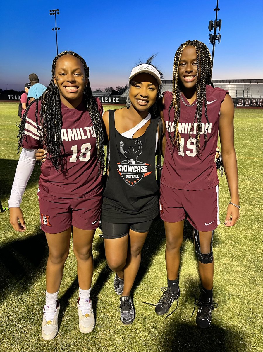 Ms. Rae Black tweet media