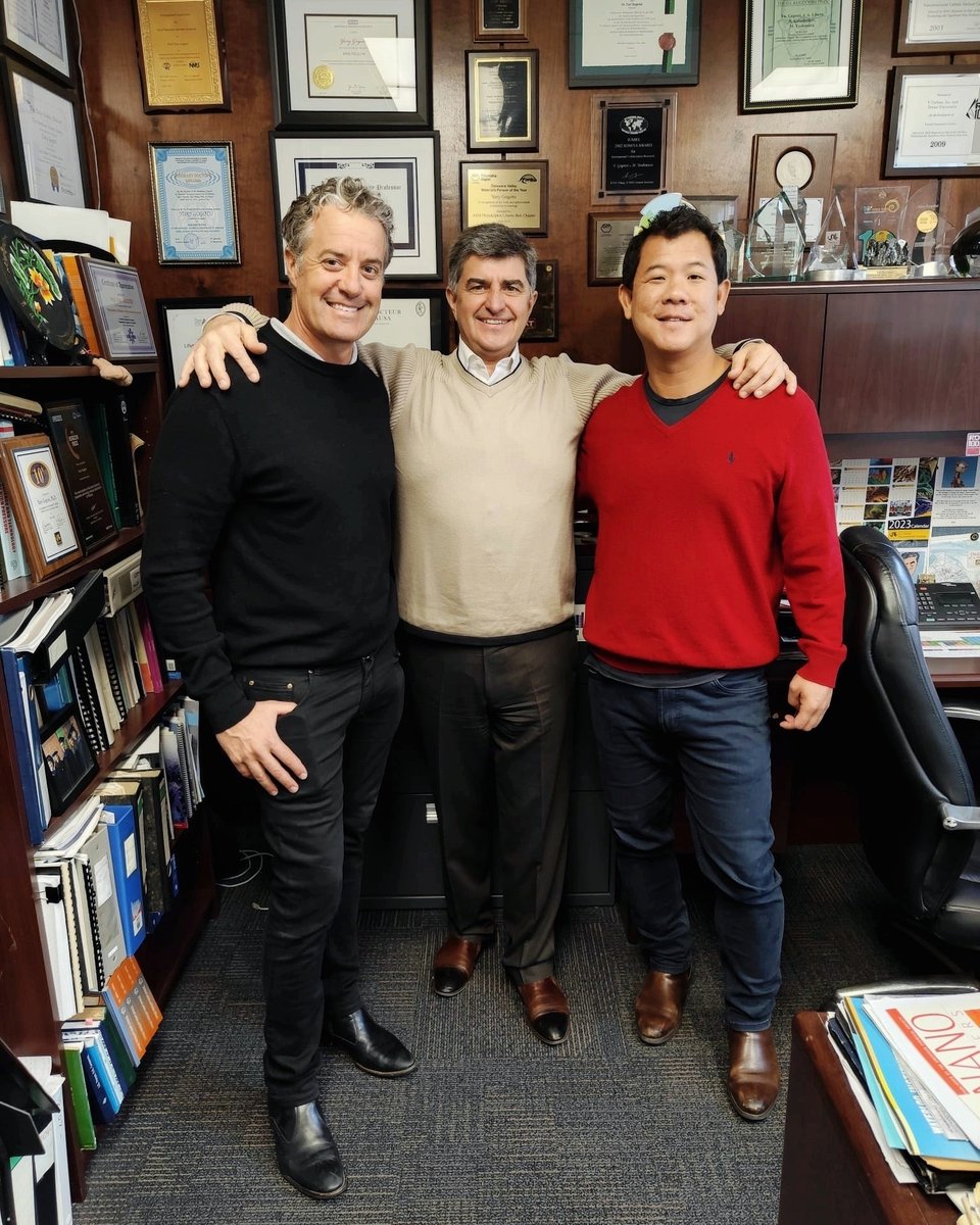 otbventures's tweet photo. Sometimes, quite surreptitiously, you find yourself in the presence of brilliance. Yury thanks for your time on our recent visit to Drexel University in Philadelphia and for sharing your plans for MXgenes and groundbreaking research.  Look forward to collaborating in the future. https://t.co/s1KUFmLz4c