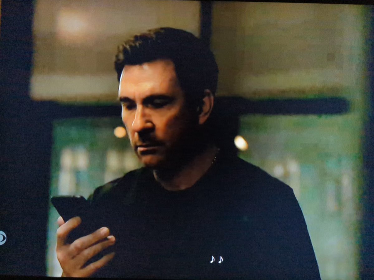 EuphoricFuzion's tweet photo. @MostWantedCBS So... Tell me.
Why does @DylanMcDermott have an "EXIT" sign in his apartment...?
🤔
#EditorFail https://t.co/TQwmPQfoIh