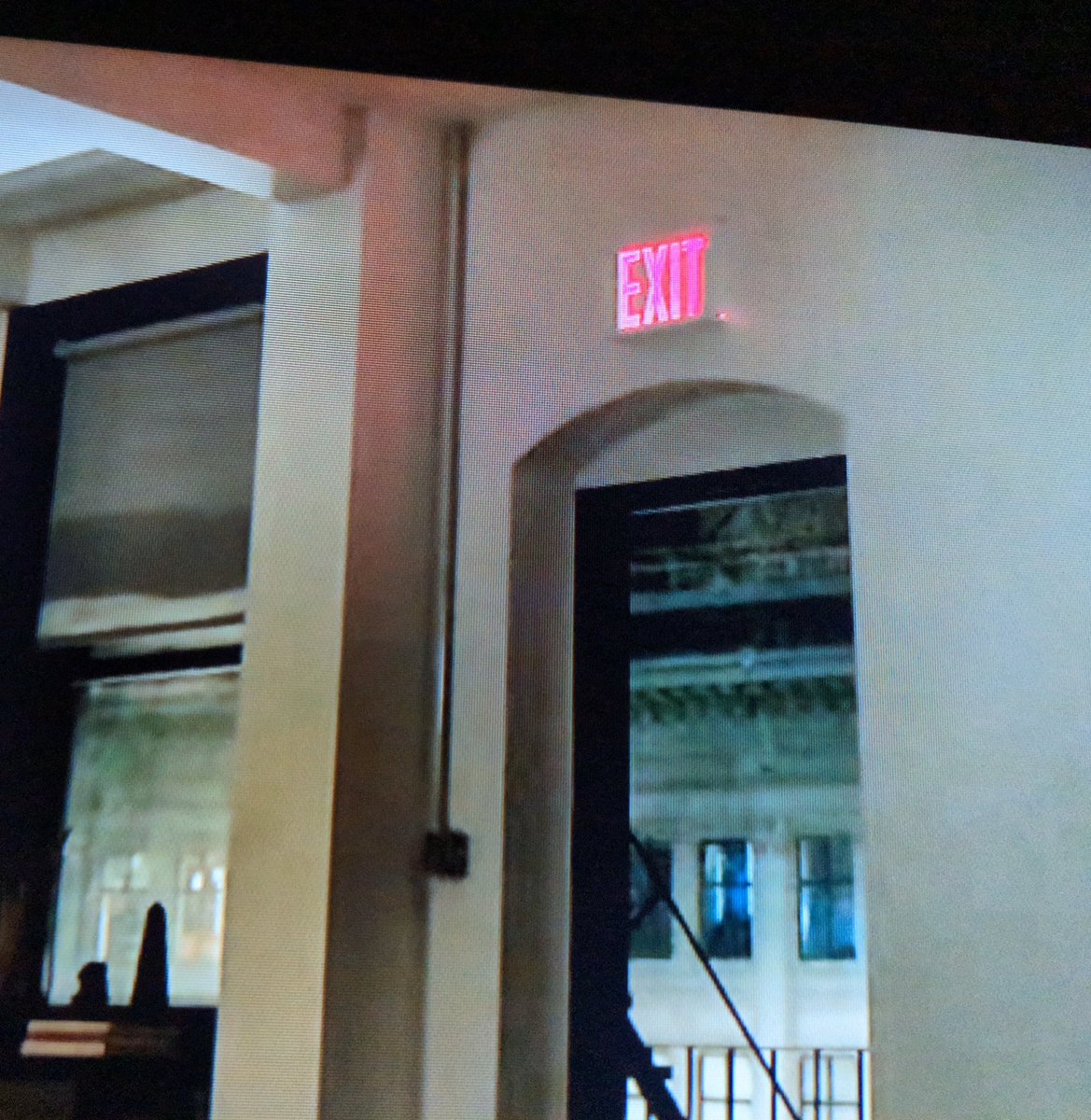 EuphoricFuzion's tweet photo. @MostWantedCBS So... Tell me.
Why does @DylanMcDermott have an "EXIT" sign in his apartment...?
🤔
#EditorFail https://t.co/TQwmPQfoIh