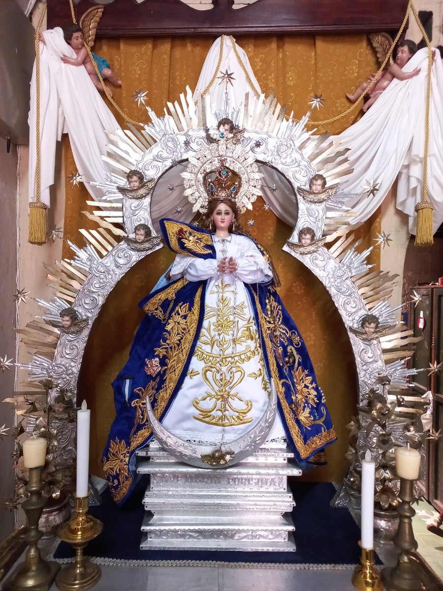 DEVINECREATION9's tweet photo. Engalanada nuestra Señora del taller para celebrar .

SU II ANIVERSARIO DE CORONACION 

13 DE MAYO 2023.

INMACULADA CONCEPCIÓN DE MARIA 
Estrenos de AJUAR taller .
#DIVINE_CREATIONS https://t.co/TA5w8Nifwu