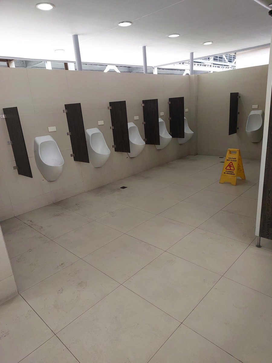 Magnus_Top03's tweet photo. It's a prank pala ang #centriscr hahaha wala nmn tao... sa nag dare wala po tayo mapapala... hahaha https://t.co/ZQb96zLiq9