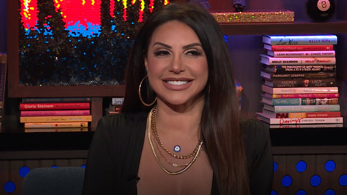 BravoWWHL's tweet photo. Jennifer Aydin defends saying that Teresa Giudice inviting Joe &amp; Melissa Gorga to her wedding was out of obligation: “I was being honest.”

https://t.co/VUt9bKxSEp https://t.co/Bgzd8x1IlU