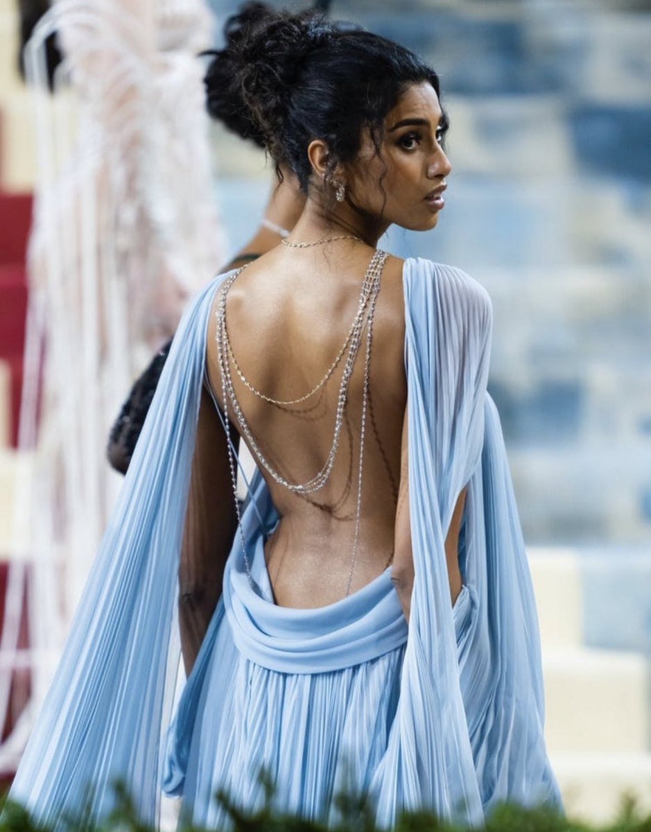 badestoutfit's tweet photo. mother imaan hammam without hesitation https://t.co/N4oABzP7UM