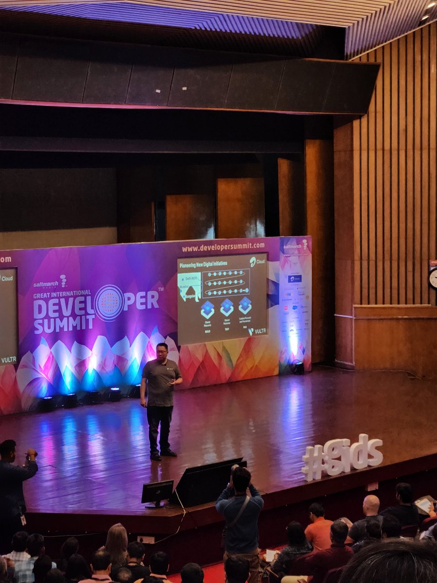 Sonal_Raval's tweet photo. @developersummit @Vultr Glad to see insights on Breaking the GPU Bottleneck by Duncan #gids #developersummit https://t.co/tjnPwN1KNr