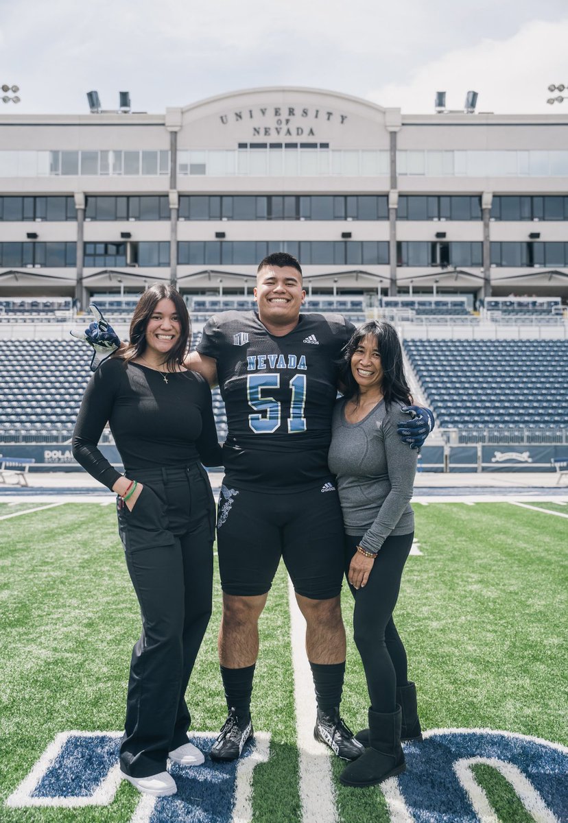 cornelius_kodi's tweet photo. Had an awesome time with @NevadaFootball over the weekend hanging out on an unofficial visit!!! Thank you @CoachLapuaho @NV_AlecWatt and the rest of the UNR staff for a great experience #BattleBorn @Angus_McClure @kennethfitz3 @Casa_Football @BrandonHuffman @NevadaRecruits https://t.co/U0xx5zch6o