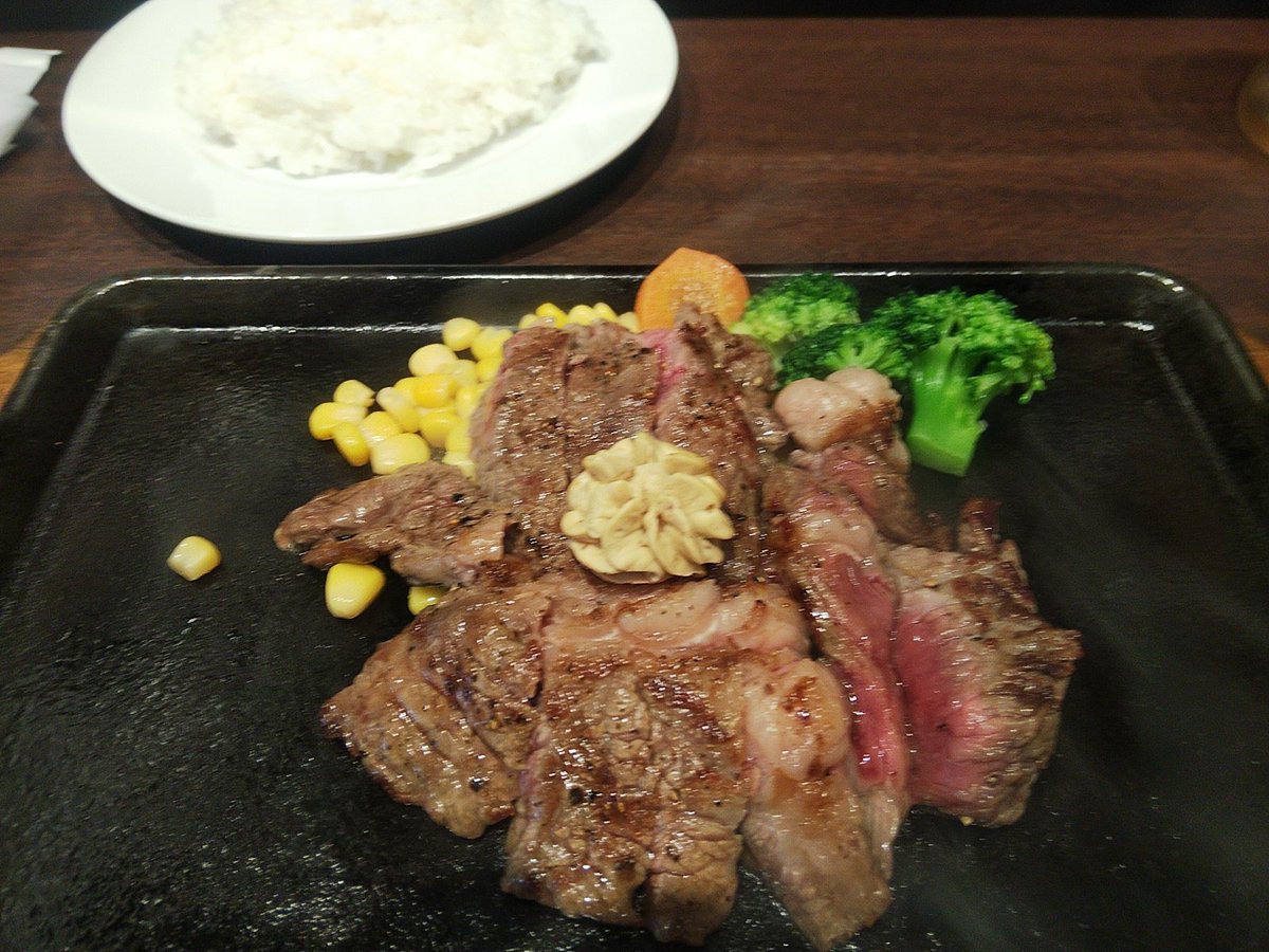 肉マイレージと誕生日クーポンの有効期限が両方とも月末だったので、先週今週連チャン😋
上段は ワイルド、下段は赤身肩ロース。 https://t.co/IPkHsQOfts… https://t.co/NvSiF3r7Eo