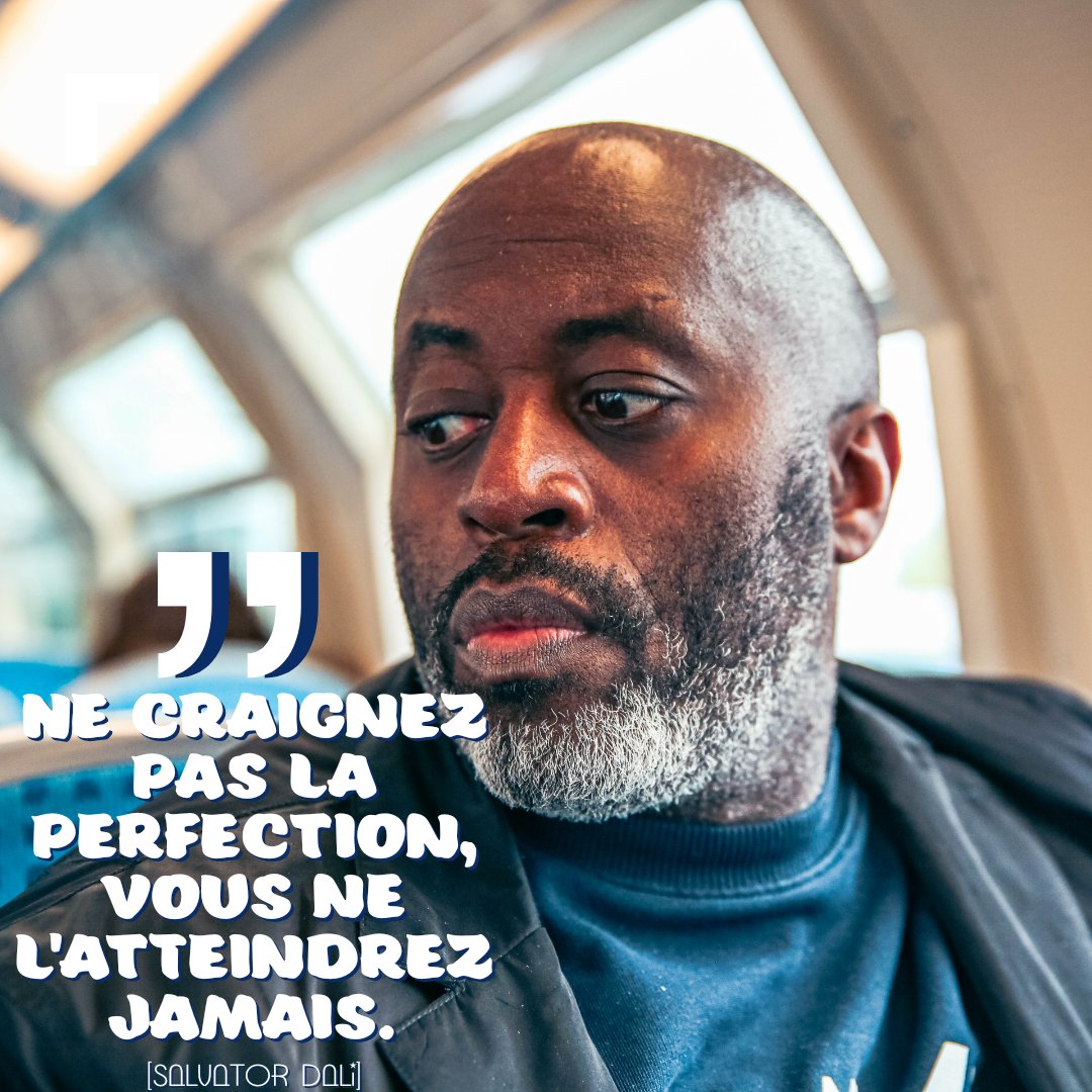 Faya_Dingue's tweet image. Nous sommes très critiques vis-à-vis de soi. Les qu&apos;en dira-t-on, le regard des gens ne peut plus être un frein à ce que vous êtes entrain d&apos;accomplir.

Nous avons tous rendez-vous au même endroit. Bonne journée à vous ♥

 #picoftheday #africa #fayadingue #unite #relovution