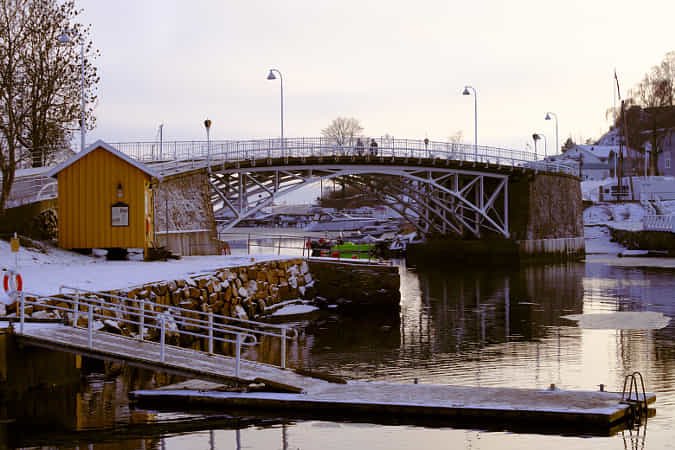 jonarnefoss's tweet photo. Broen mellom #ormøya og Bekkelaget #oslo #visitoslo #visitnorway  https://t.co/vTwt1NffJx https://t.co/9oWd1NYg5A