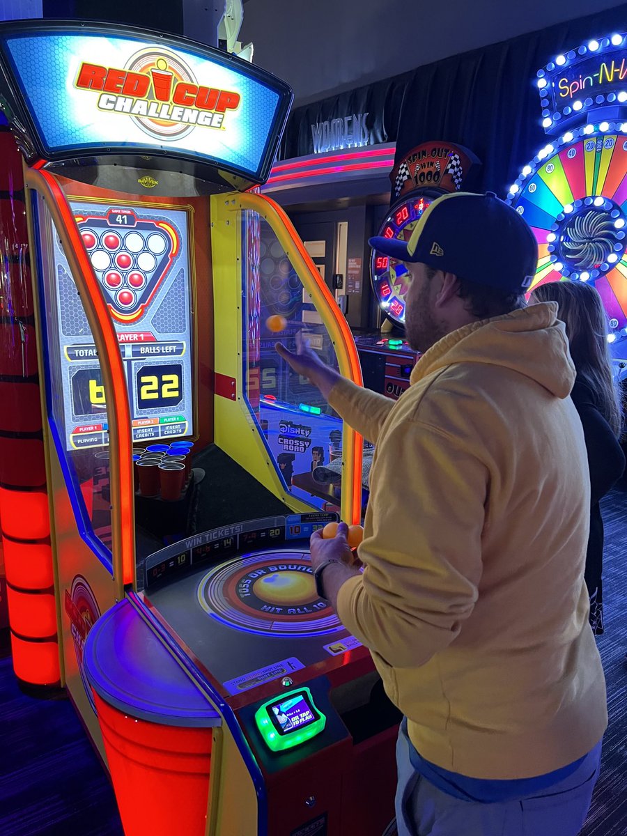 pookondotcom's tweet photo. My Mom totally schooled me on the beer pong arcade game. In fact, everyone schooled me. Dr. Garens and Kevin hit all 10 cups. The most I got was 4 cups. Jenny had more. I remember when I used to be somebody. I'm so ashamed. #WSoBP #CHBPL #BeerPong #LastCup https://t.co/U3pRmB3WIS