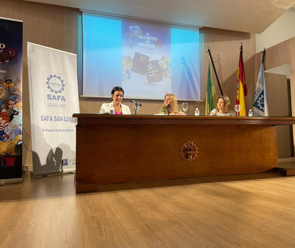 SAFASanLuis's tweet photo. Presentación en nuestro salón  de actos del nuevo libro de @SusaOsborne, «El secreto de Proteo», dedicado a un público juvenil. El acto estuvo presentado por Yolanda Beláustegui, a la que acompañaron la autora, y Clara Ochoa, ilustradora. https://t.co/MW5y7cc2z0