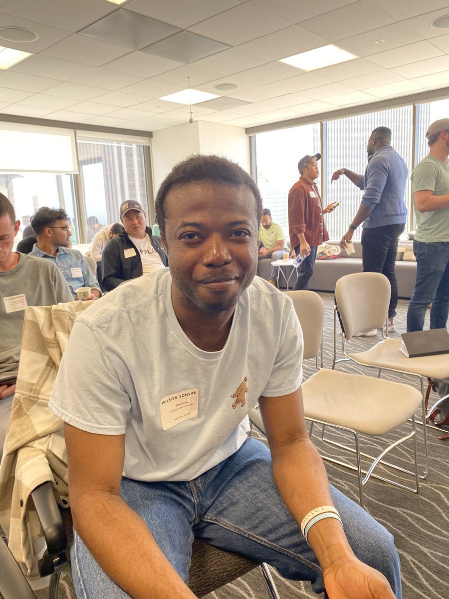 HumanCyyborg's tweet image. Thrilled to be part of @FounderUni&apos;s 5th cohort, alongside exceptional builders from around the world! #entrepreneurship #startup #foundercommunity