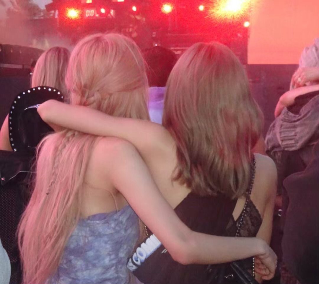 BLACKPINKBRASIL's tweet photo. 24/04/19 24/04/23
#LJSA #ROSร #BLACKPINK https://t.co/UEkcTcalTS