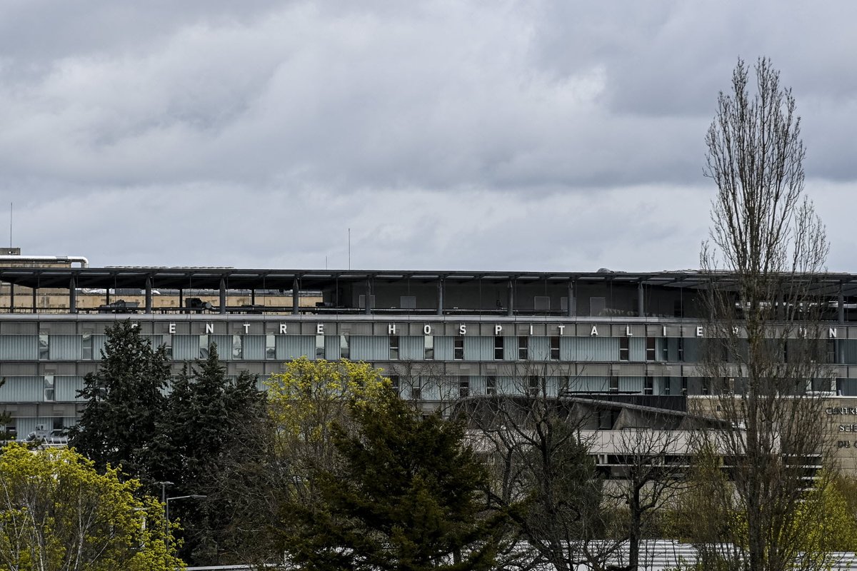 Lebienpublic's tweet photo. #Dijon : le @CHUDijon recrute des soignants, des techniciens, des personnels administratifs
https://t.co/uwPl1xIyT9 https://t.co/J433NhtNCq
