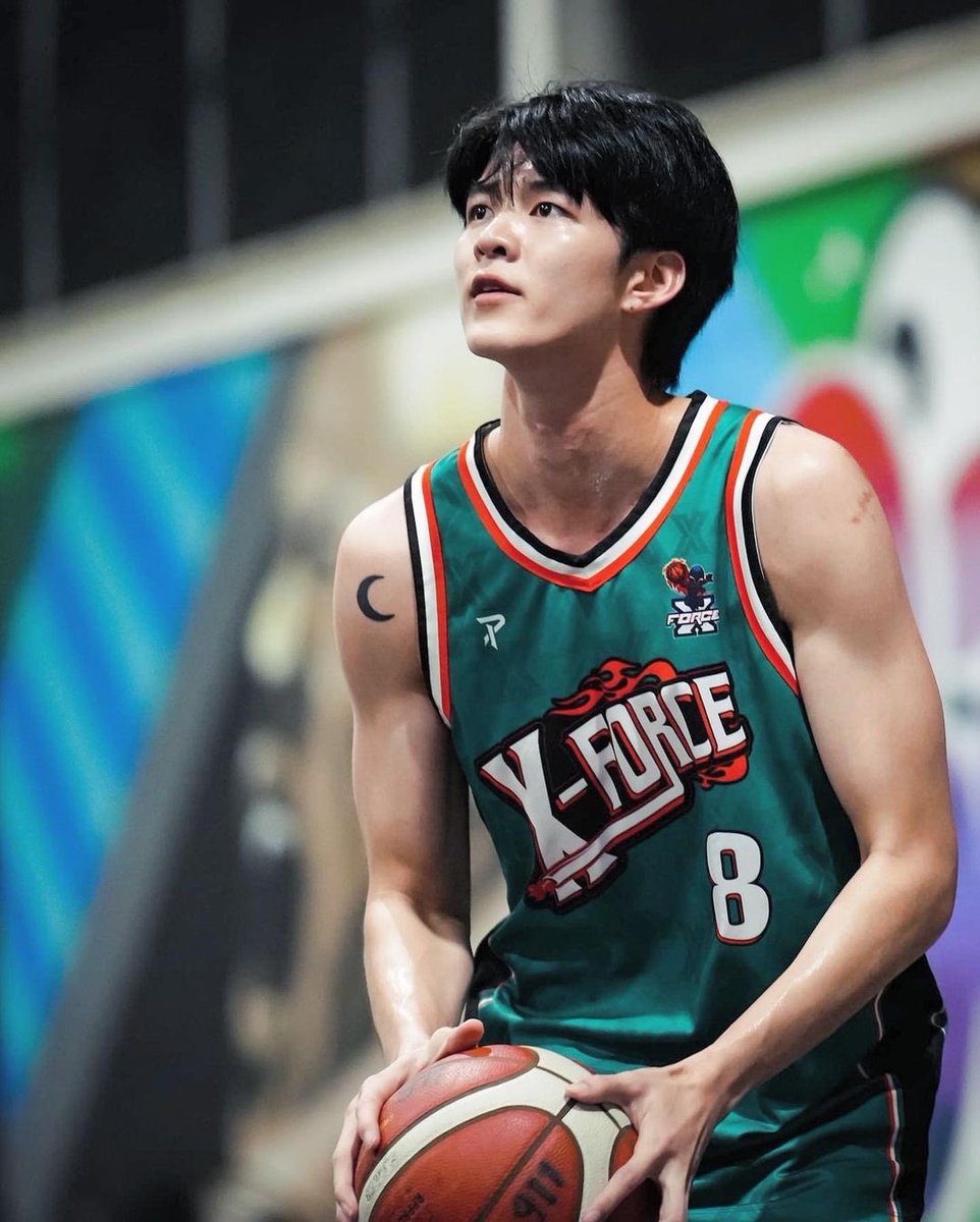 Onlymeennichhh's tweet photo. 🌙 Meennicha8 IG post

🏀

@nichameen8 
#Meennicha8 
#Formoon 
#มีนนิชคุณ https://t.co/Zn4nSw7We0