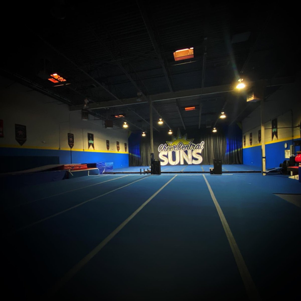 ca_denverco's tweet photo. If these walls could talk, theyโd say: THANK YOU. Thank you for filling our spaces with laughter, tears, hope and love. Thanks for choosing to walk inside and to make memories under our roof. Thank you for leaving this place better than you found it. โ๏ธ
#OnceASunAlwaysASun https://t.co/bDXjIdmawR