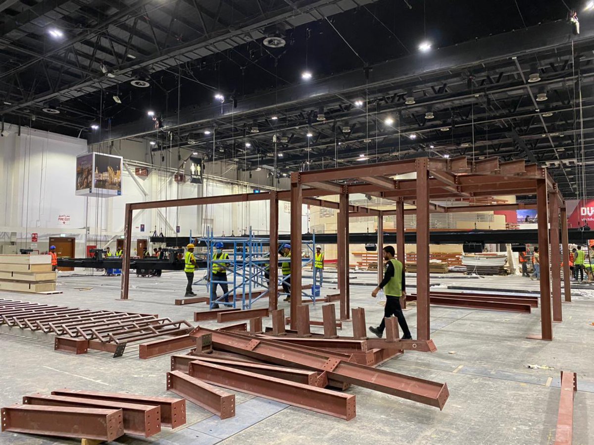 sketchnbuild's tweet photo. Onsite, unloaded and starting on a really exciting project at this years Arabian Travel Market. Feel free to drop by and meet the team. 

From concept to creation.

#eventprofs #essa #ufi #ifes #exhibtions #dubai #standbuilder #impra https://t.co/pJPMzJVd7M