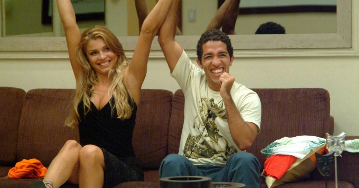ZAMENZA's tweet photo. Audiência da final de todos os BBBs: 
#BBB1: 59 pontos
#BBB2: 45 pontos
#BBB3: 55 pontos
#BBB4: 56 pontos
#BBB5: 57 pontos
#BBB6: 51 pontos
#BBB7: 48 pontos
#BBB8: 46 pontos
#BBB9: 41 pontos
#BBB10: 41 pontos
#BBB11: 26 pontos
#BBB12: 26 pontos
#BBB13: 29 pontos
#BBB14: 24 pontos
#BBB15: 27 pontos
#BBB16: 29 pontos
#BBB17: 29 pontos
#BBB18: 33 pontos
#BBB19: 25 pontos
#BBB20: 34 pontos
#BBB21: 34 pontos
#BBB22: 26 pontos
#BBB23: 20 pontos.