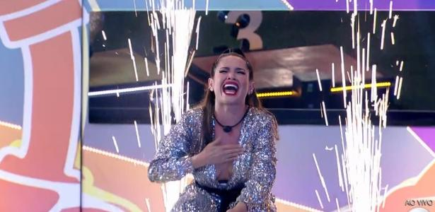 ZAMENZA's tweet photo. Audiência da final de todos os BBBs: 
#BBB1: 59 pontos
#BBB2: 45 pontos
#BBB3: 55 pontos
#BBB4: 56 pontos
#BBB5: 57 pontos
#BBB6: 51 pontos
#BBB7: 48 pontos
#BBB8: 46 pontos
#BBB9: 41 pontos
#BBB10: 41 pontos
#BBB11: 26 pontos
#BBB12: 26 pontos
#BBB13: 29 pontos
#BBB14: 24 pontos
#BBB15: 27 pontos
#BBB16: 29 pontos
#BBB17: 29 pontos
#BBB18: 33 pontos
#BBB19: 25 pontos
#BBB20: 34 pontos
#BBB21: 34 pontos
#BBB22: 26 pontos
#BBB23: 20 pontos.