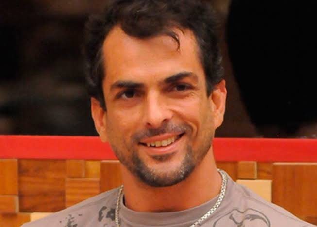 ZAMENZA's tweet photo. Audiência da final de todos os BBBs: 
#BBB1: 59 pontos
#BBB2: 45 pontos
#BBB3: 55 pontos
#BBB4: 56 pontos
#BBB5: 57 pontos
#BBB6: 51 pontos
#BBB7: 48 pontos
#BBB8: 46 pontos
#BBB9: 41 pontos
#BBB10: 41 pontos
#BBB11: 26 pontos
#BBB12: 26 pontos
#BBB13: 29 pontos
#BBB14: 24 pontos
#BBB15: 27 pontos
#BBB16: 29 pontos
#BBB17: 29 pontos
#BBB18: 33 pontos
#BBB19: 25 pontos
#BBB20: 34 pontos
#BBB21: 34 pontos
#BBB22: 26 pontos
#BBB23: 20 pontos.