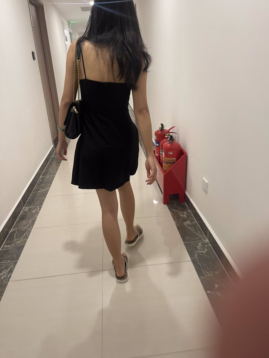 chu2chuchuu's tweet photo. Trip to the moon  #VietnameseGirl #hanoi https://t.co/molp6GiBmS