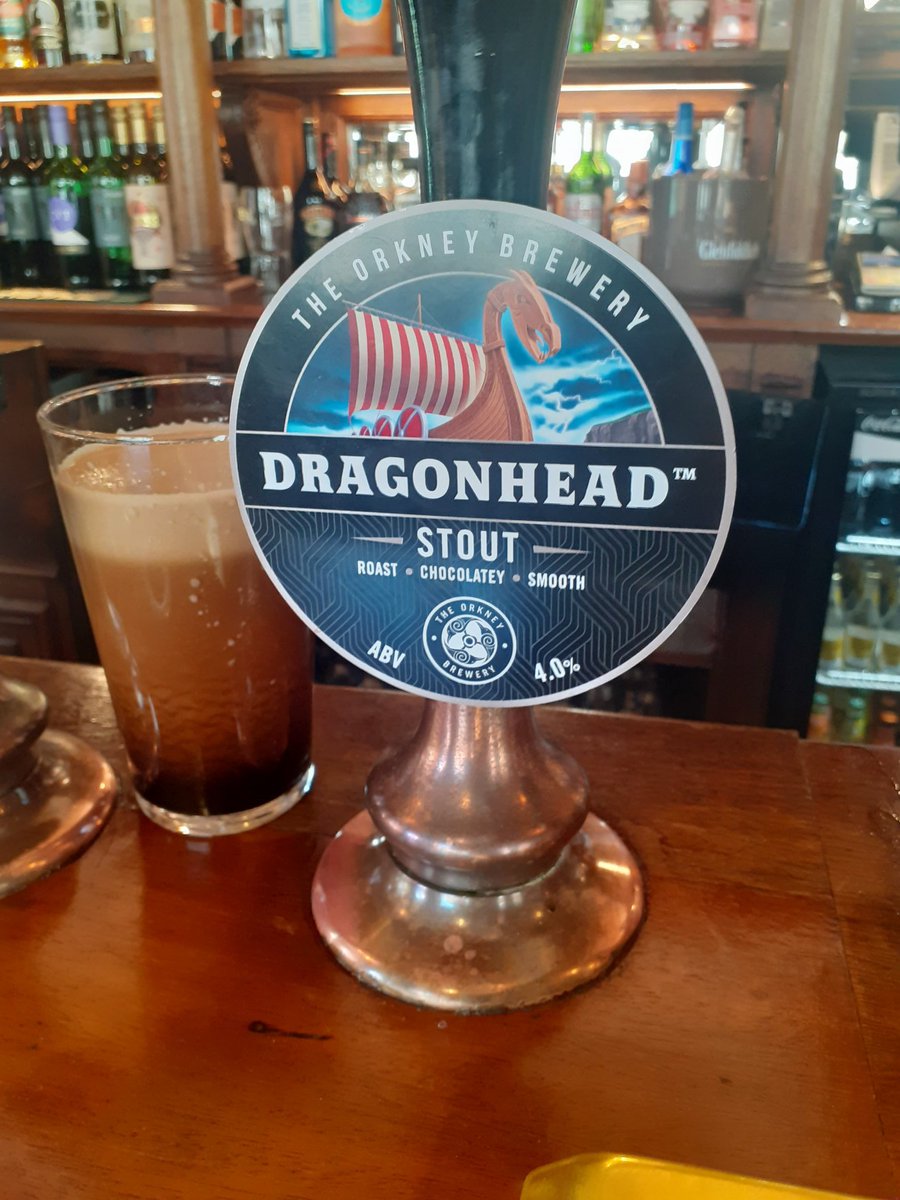 sandymb1956's tweet photo. Never disappointed with the choice/selection of ales/beers at #RyriesBar #Haymarket #Edinburgh Chose Dragonhead Stout from @Orkneybrewery recently and it was great 😁👍#pubsinedinburgh #traditionalpub @Edin_the_walk @FringePints @Edinburgh_forum #AuldReekie https://t.co/KFDaMNYdDi