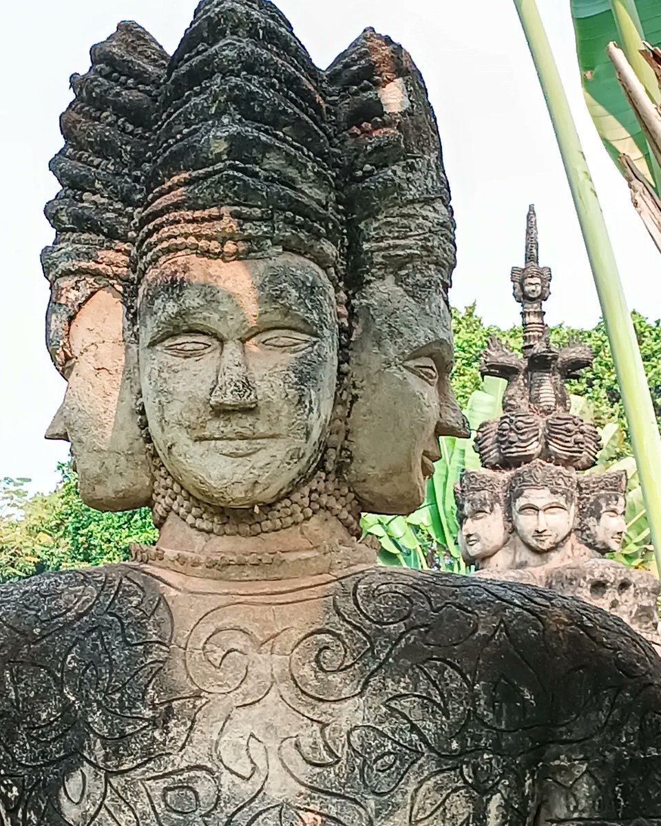 VagaBobTravel's tweet photo. Spontaneity has delivered me to #Vientiane #Laos 🇱🇦
.
#explore_discover_experience
#CarpeDiem #wanderlust https://t.co/M24ItUlUf9