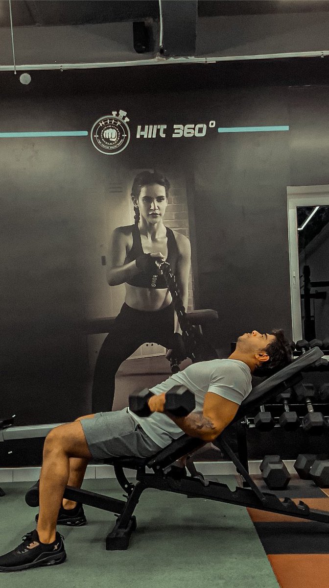 BBull05's tweet image. Sweat it out, challenge yourself 
#WorkoutAnywhere #workout #cult