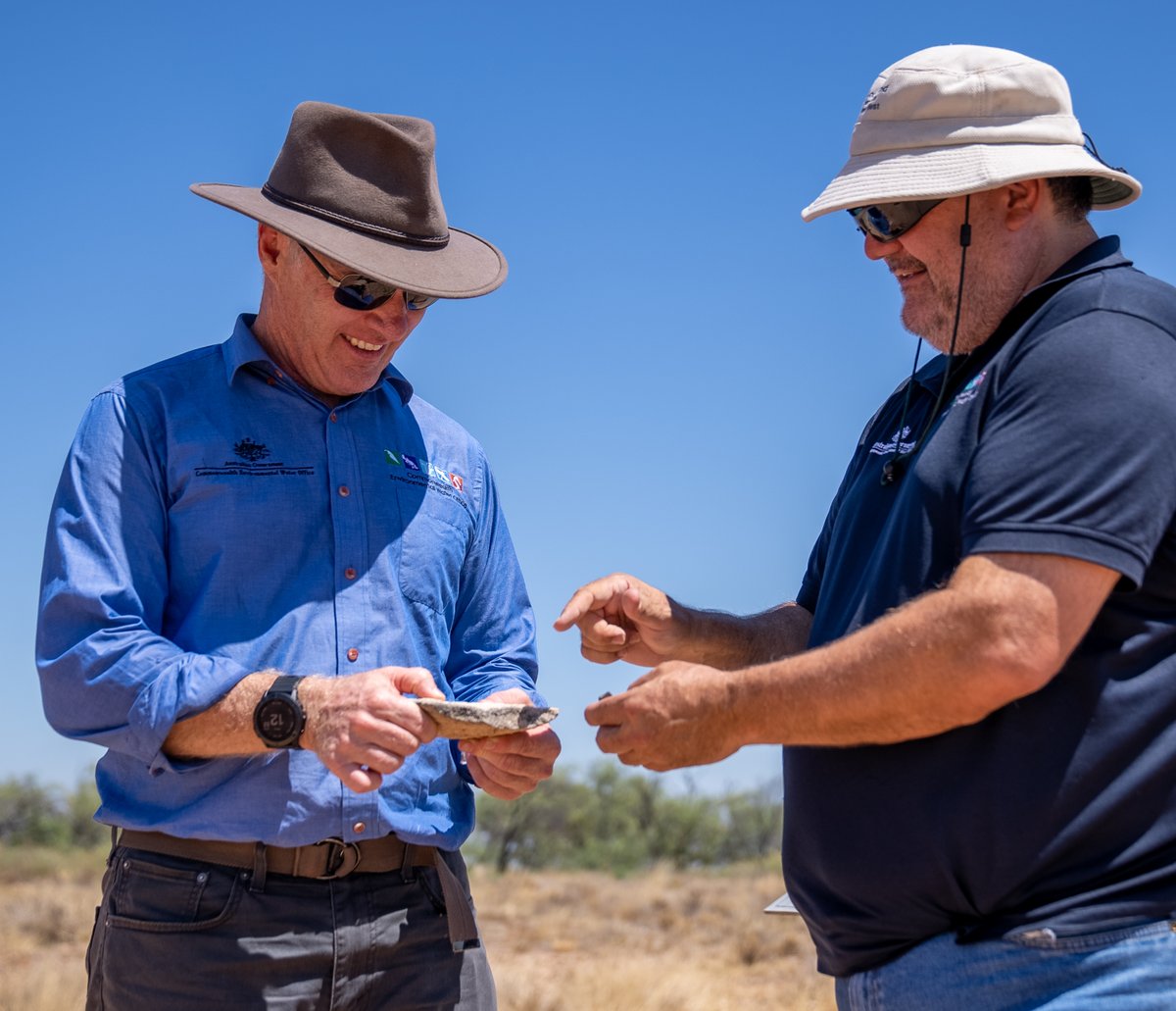 theCEWH's tweet photo. Narran Lakes (Dharriwaa) is not only a special place for its Ramsar listing and environmental importance but is also blessed with an amazing tapestry of Cultural material.
π Find out more in our latest #FlowUpdate: https://t.co/0YAmeINH9d https://t.co/lHuI03vbSx