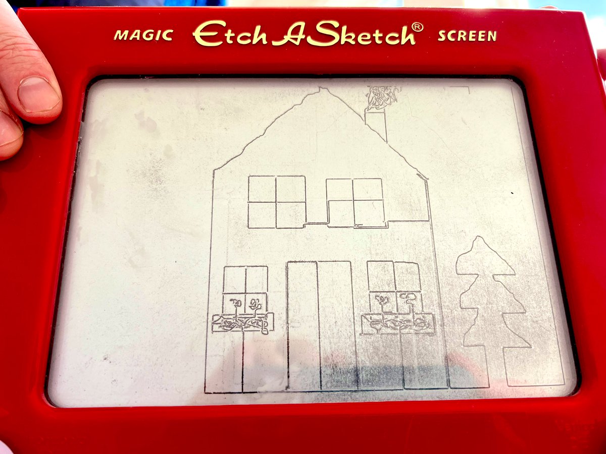 atShruti's tweet image. This is some work of art (&amp;amp; patience!) Thankfully I’m married to this patient person! I mean look at those window flower boxes! 

#etchasketch #artist #2knobart