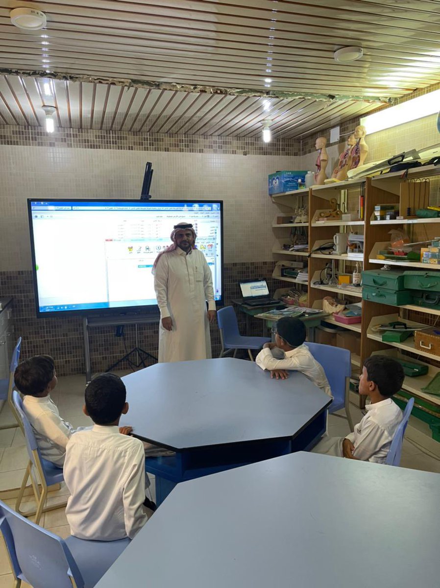 moe_tbk's tweet photo. عودة ومعايدة طلابنا وطالباتنا في مدارس #تعليم_تبوك ، ببهجة وانتظام.. 

#وزارة_التعليم https://t.co/ouVcdFPLjT