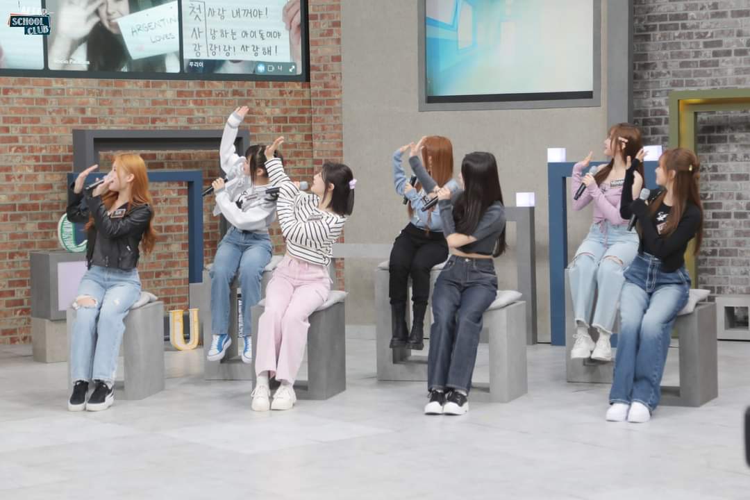 k_purple1130's tweet photo. [📸] 230425

CSR Behind Photos from ASC Facebook Page 💕 (1/3) 

#첫사랑 #CSR #Delight #빛을따라서 #Shining_Bright #CSR_ASC https://t.co/5hVEqCJnB3