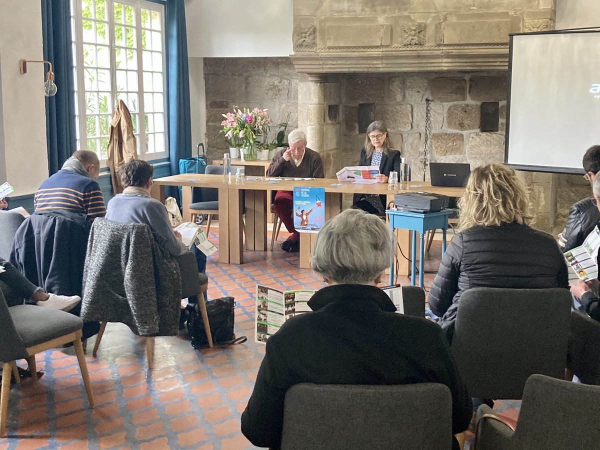 festivalVezere's tweet photo. Hier, conférence de presse 42e Festival de la Vézère ! Ouverture de la billetterie vendredi 14h.
21 évènements / 150 artistes / 13 lieux du patrimoine Corrézien.
Du 5 juillet au 12 août.
#festival #musiqueclassique #42eFDV
@FlorencePetros https://t.co/mobNr85ndo