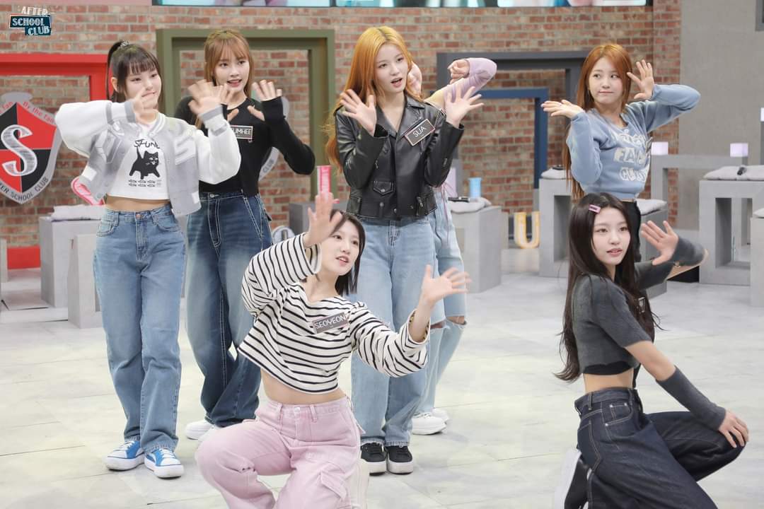 k_purple1130's tweet photo. [📸] 230425

CSR Behind Photos from ASC Facebook Page 💕 (1/3) 

#첫사랑 #CSR #Delight #빛을따라서 #Shining_Bright #CSR_ASC https://t.co/5hVEqCJnB3