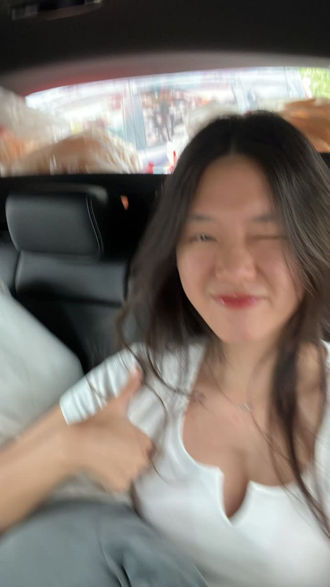 icsmksh's tweet image. OPP- look we’ve got interesting facts on our Club Service Director, Mabel🤭

I have an obsession with seaweed🤌🏻. I’m 175cm tall and look intimidating but i am very emotionally fragile HAHA. i love alchemy of souls and i take alot of time figuring out what i need to do or want.