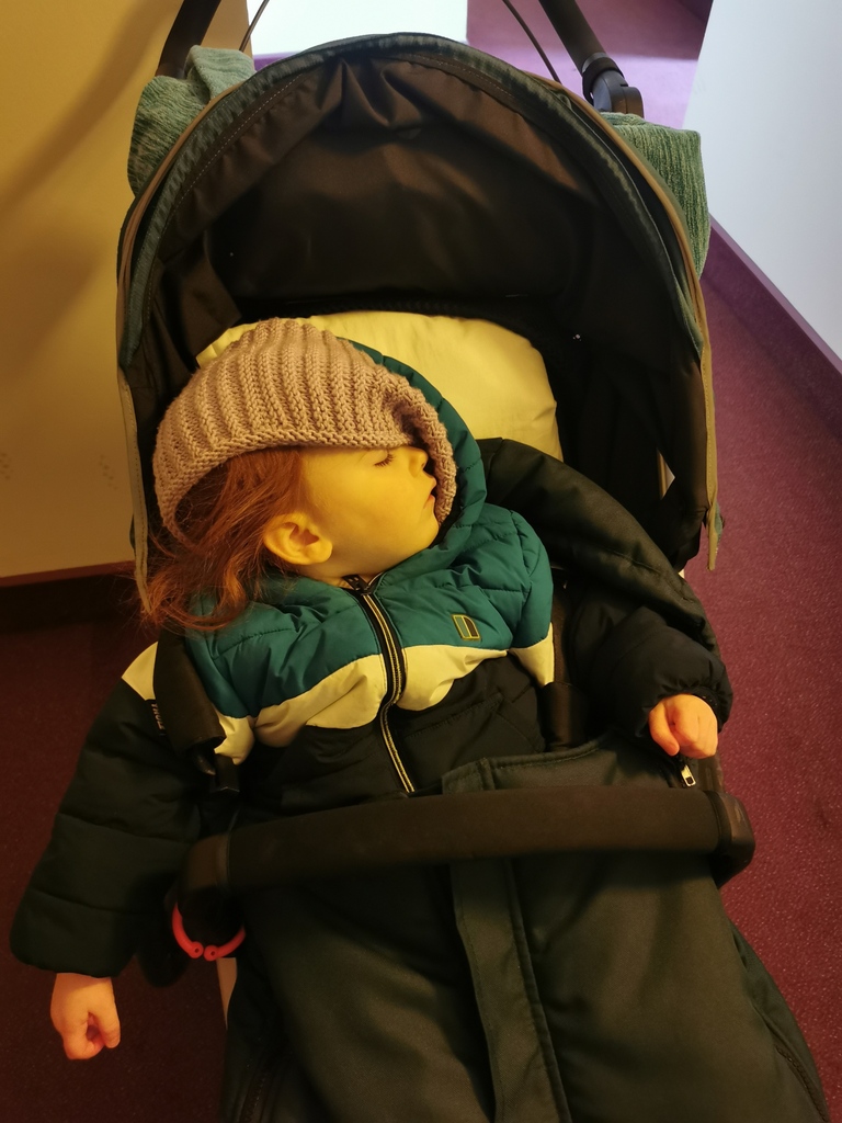 Maisie started learning how to swim - not from a lesson but by observing another girl at the pool. 

This is how NLP came about. Observing people who are good at stuff, and then trying to replicate what they do. We call it 'Modelling.' 

Find out more. 

reachthepeak.co.uk/change-your-li…